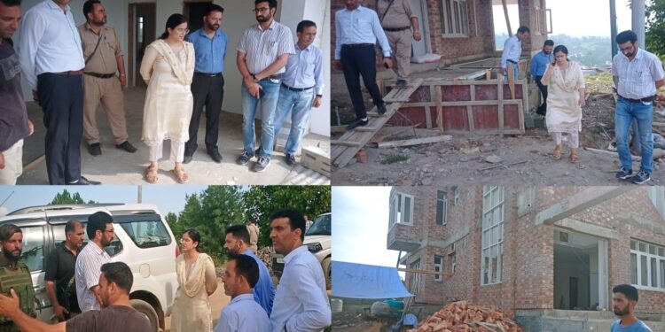 DC Kupwara visits Handwara, inspects several devlopment projects