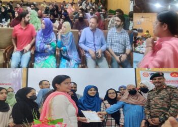 DC Kupwara distributes certificates among 60 trainees of Sales and Marketing.