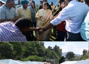 DC Kupwara Inaugrates village Haat at TRC,Asks visitors to explore the Vibrant Culture and Rich Heritage