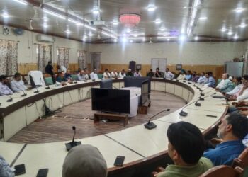 Municipal Council elections 2023: Training programme for ROs, AROs held at Kupwara