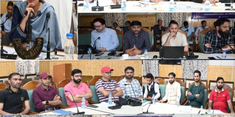 PIB Srinagar organizes Media Workshop ‘Vartalap’ at Kupwara