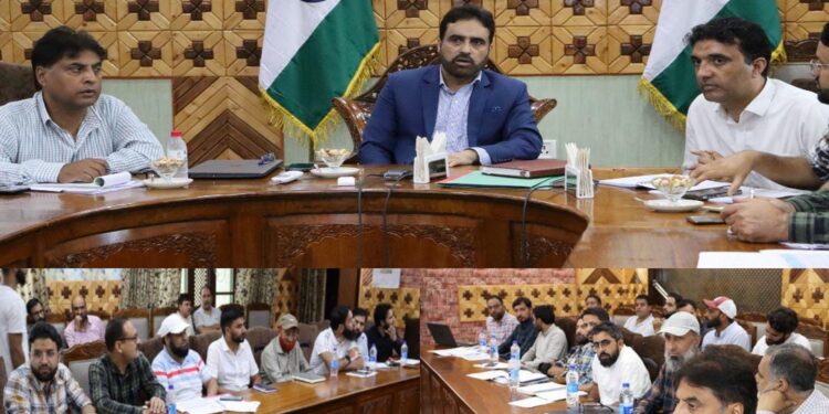 Secretary RDD visits Kupwara, take review meeting with officers, inspects Amritsarovars, SBM- G