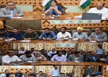 DC Kupwara reviews preparations for conduct of Shramdaan for Swachhata event