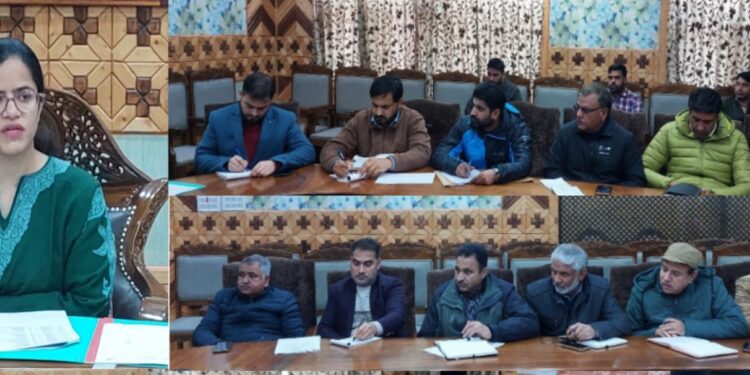 DC Kupwara Reviews Assured Minimum Facilities (AMF) in polling stations of Kupwara District