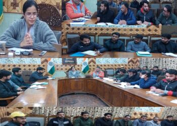 DC Kupwara Reviews Swachh Bharat Mission-Gramin.