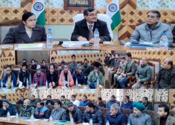 District Prabhari Officer, Dr. Rajiv Kumar Tiwari reviews preparations for VBSY at Kupwara