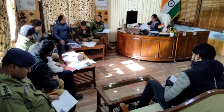 DC Kupwara chairs DLSCC meeting