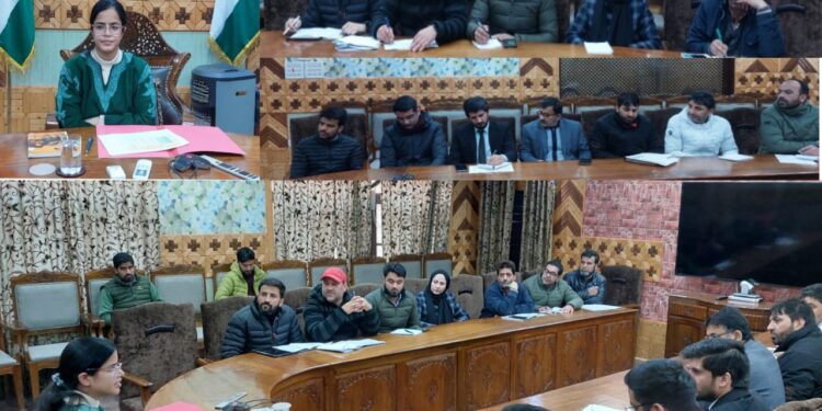 DC Kupwara reviews progress of Viksit Bharat Sankalp Yatra programme