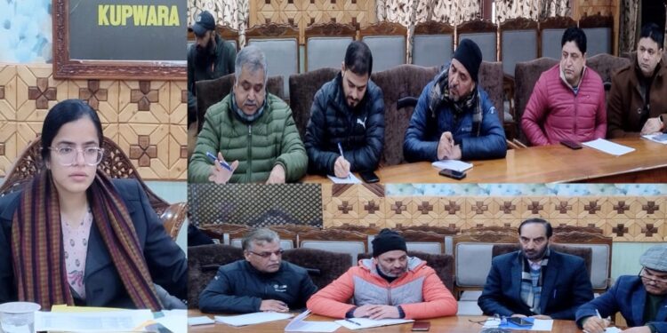 DC Kupwara reviews Assured Minimum Facilities in Polling stations