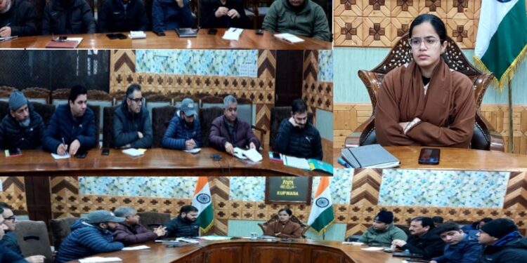 DC Kupwara reviews functioning of Shelter Homes for stranded passengers