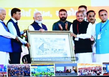 Prime Minister lays foundation stone of 13 Critical Care Blocks at the district hospitals across J&K through virtual mode