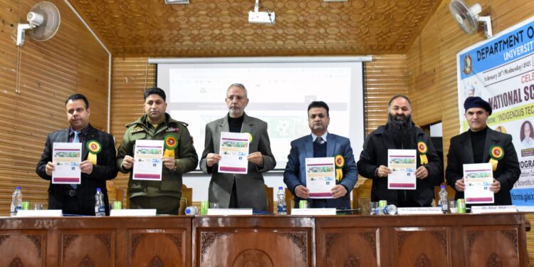 First ever Medicinal & Aromatic Plants Database developed by Dr Manzoor launched on National Science Day at Kashmir University