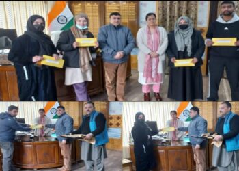 DC Kupwara hands over appointment letters to eligible candidates under SRO-43