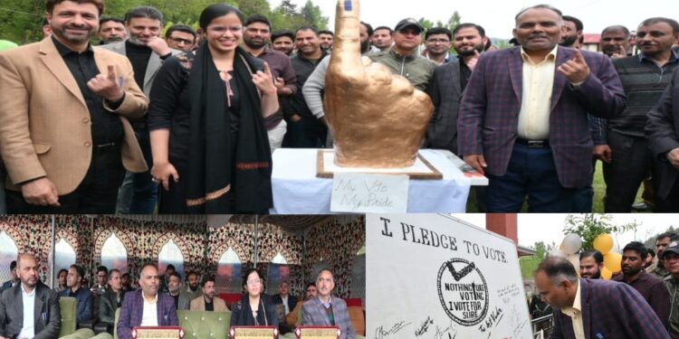CEO Visits Kupwara; Reviews Preparations for Parliamentary Polls,Inaugurates live art exhibition under SVEEP