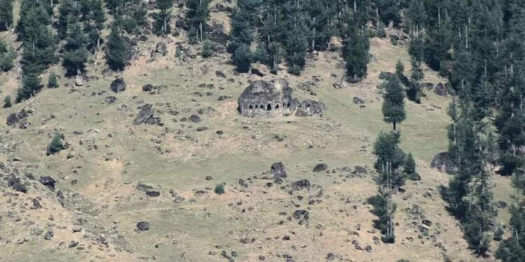 Lack of Washroom Facilities at Satbaran Kalaroose Cave Causes Distress Among Tourists