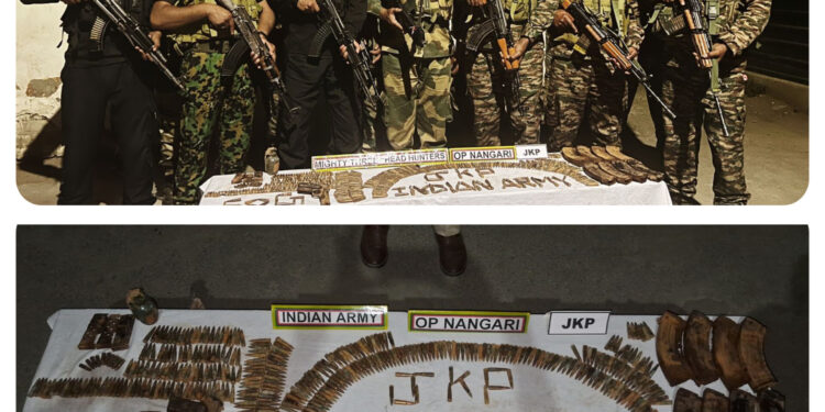 Kupwara – Arms, ammunition and explosives recovered in Dardpora Kralpora
