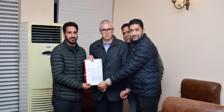 JKNHMEA Delegation Calls on CM Omar Abdullah, Raises Various Issues of Employees Working Under NHM