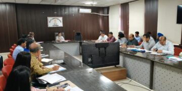 DC Samba Reviews Progress of Vibrant Village Programme-II, Emphasizes Saturation of Schemes and Strengthening of Urban Local Bodies