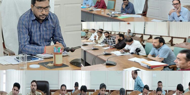 DC Kupwara Chairs District Level Telecom Committee