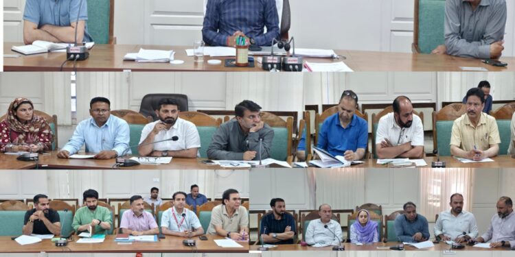 DC Kupwara Reviews Functioning of Health Department in District