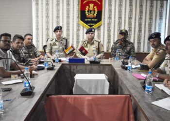 DIG NKR Reviews Independence Day Security Preparedness in Kupwara